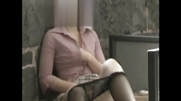 Приголомшлива красуня Мей Мілано талахалася в автобусі порнофільми безплатно